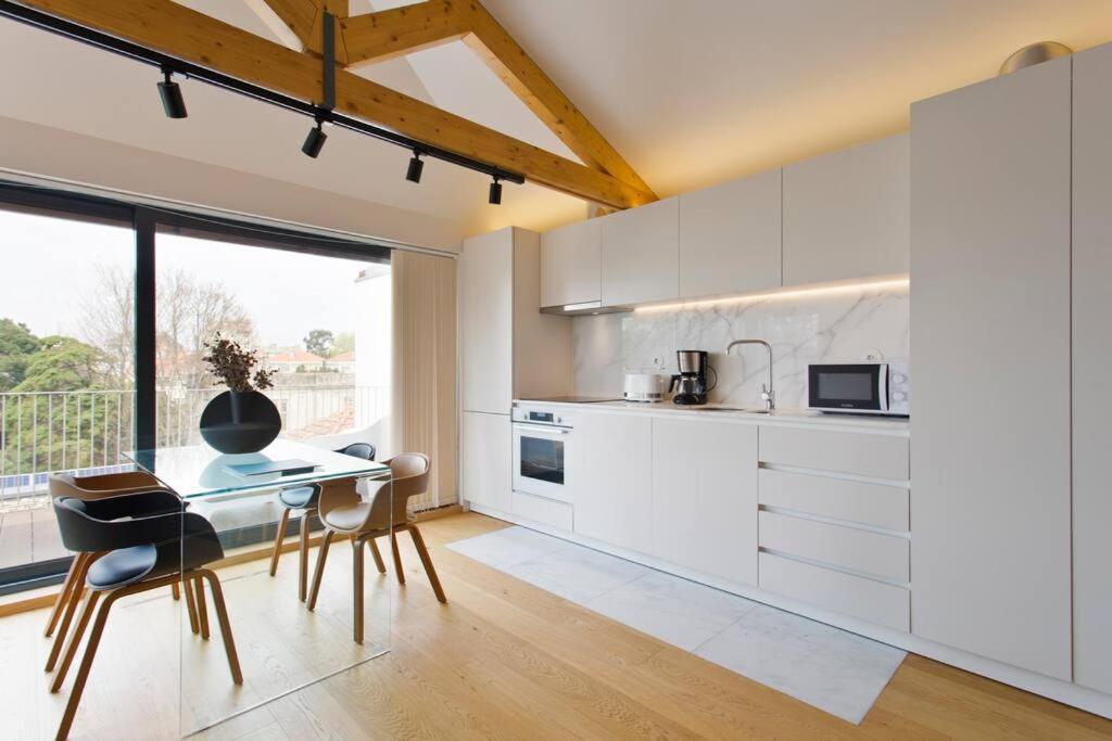 Boutique Rentals-Primrose Terrace&Garage Порто Екстериор снимка
